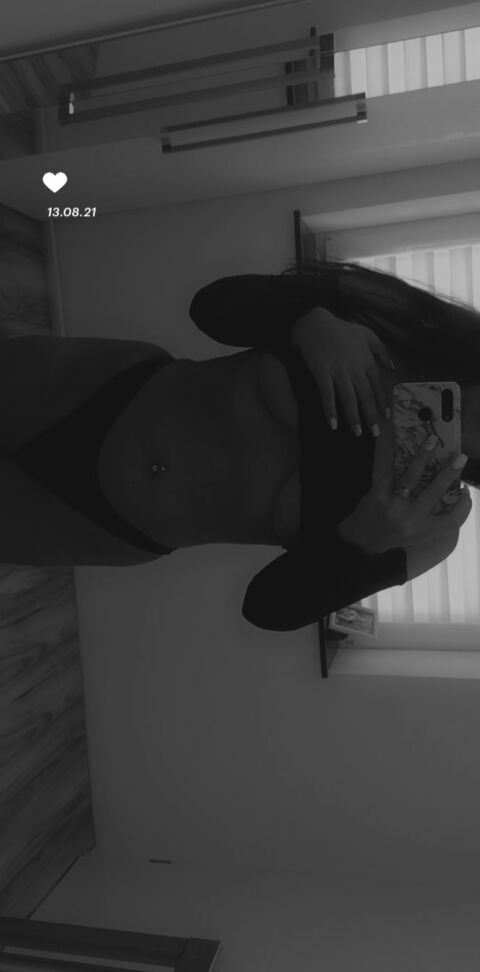 babe_n OnlyFans - Free Access to 32 Videos & 49 Photos Onlyfans Free Access