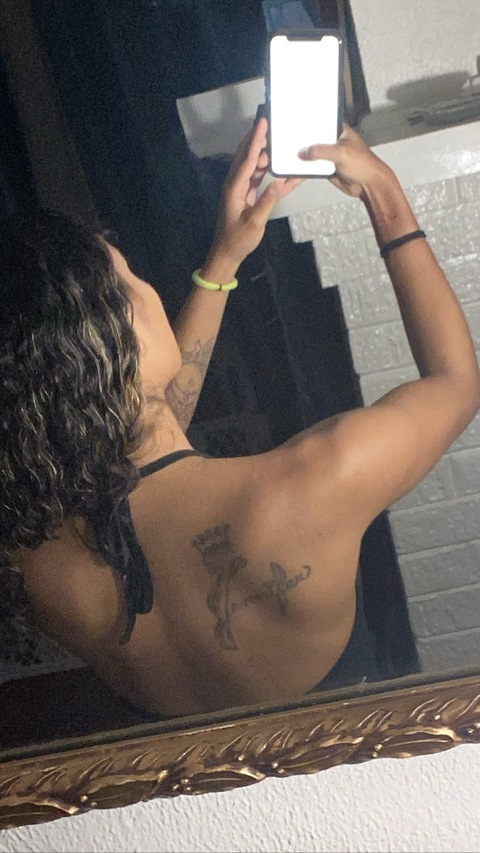 Leaked badbuxtbshhhhh header onlyfans leaked