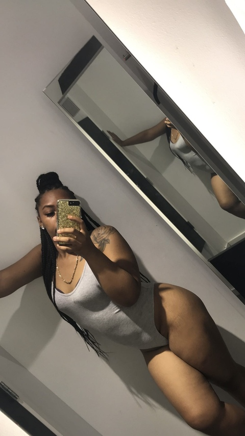 Leaked baddbitchchrissy header onlyfans leaked