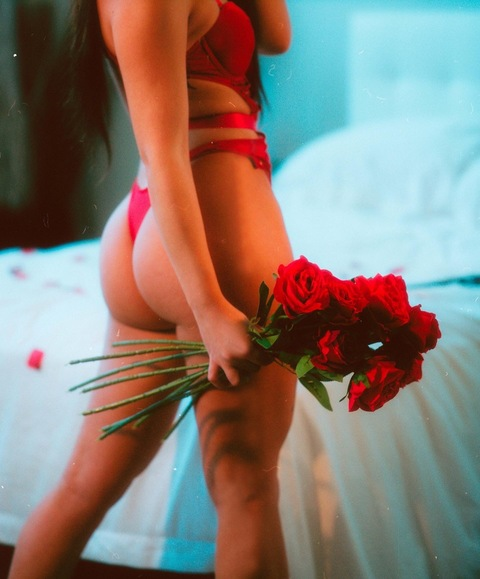 Leaked bella.celeste header onlyfans leaked