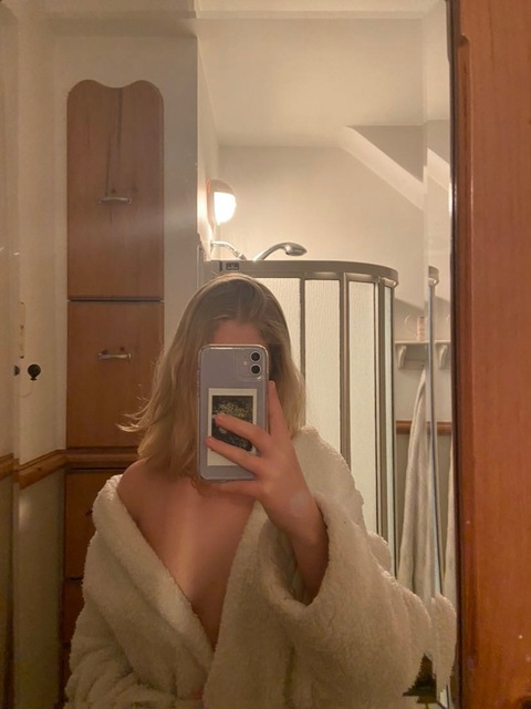 Leaked cute.emily header onlyfans leaked