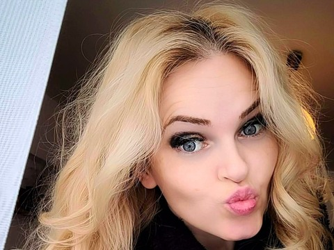 Leaked deealuxxx header onlyfans leaked