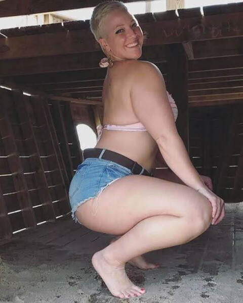 emilyhunt OnlyFans - Free Access to 32 Videos & 49 Photos Onlyfans Free Access