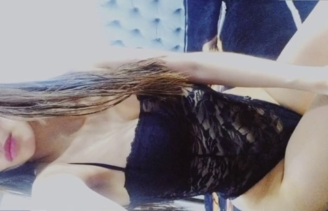 flor-18 OnlyFans - Free Access to 32 Videos & 49 Photos Onlyfans Free Access
