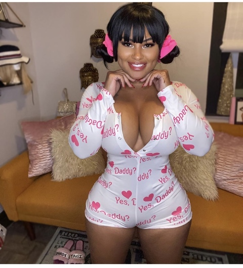 Leaked iam_loraiine header onlyfans leaked