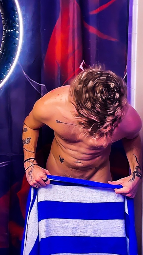 Leaked iztreylander.vip header onlyfans leaked