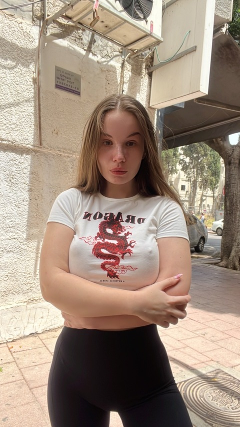 karinbaby_free OnlyFans - Free Access to 32 Videos & 49 Photos Onlyfans Free Access