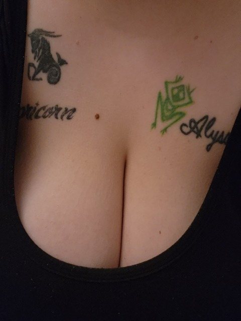 Leaked kinkykat27 header onlyfans leaked