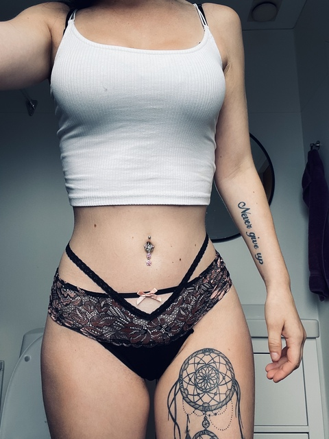 Leaked larrebarre header onlyfans leaked