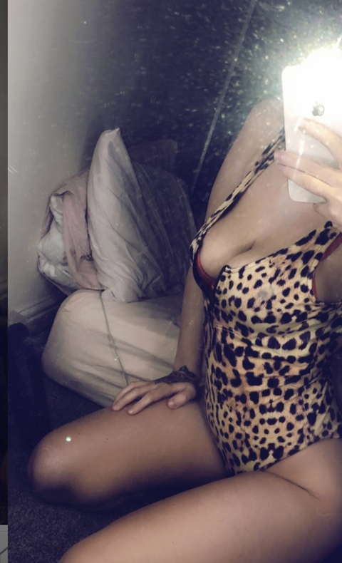 Leaked lilyrose_21_x header onlyfans leaked