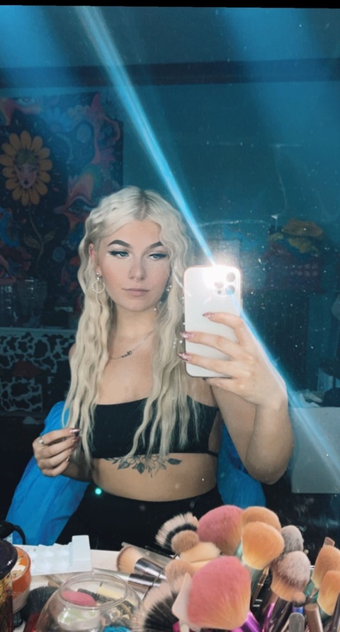 Leaked livwehman header onlyfans leaked