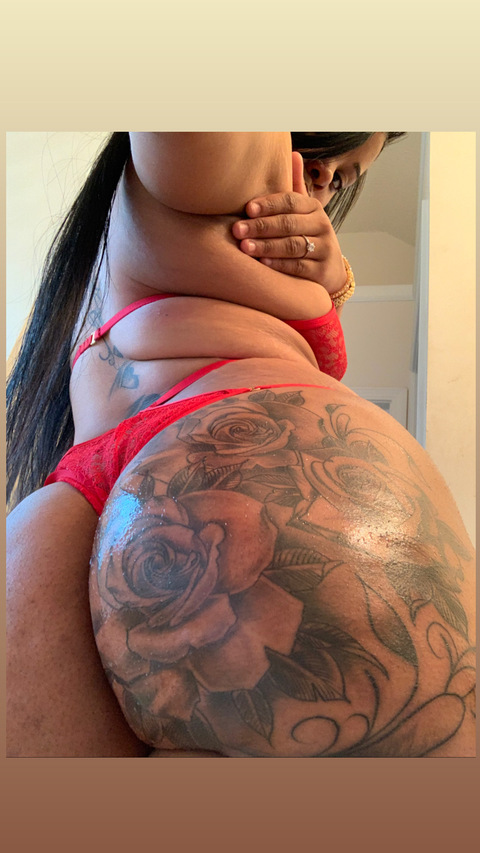 Leaked lulthickumsss header onlyfans leaked