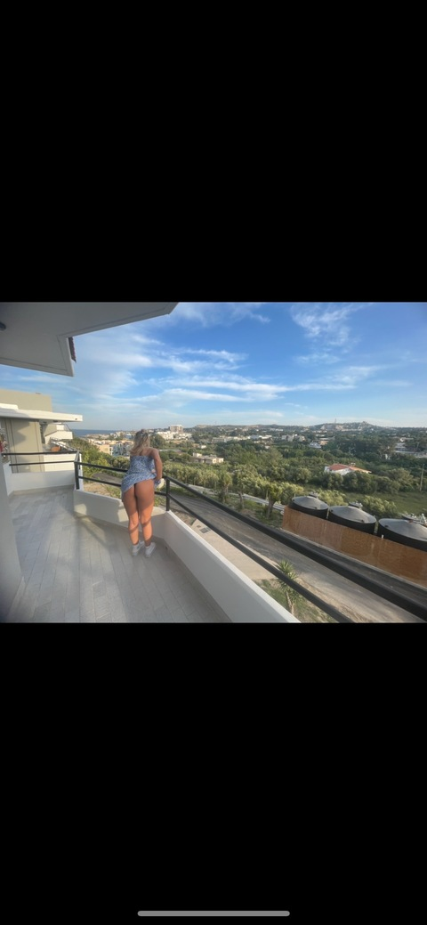 Leaked petiteontherun header onlyfans leaked