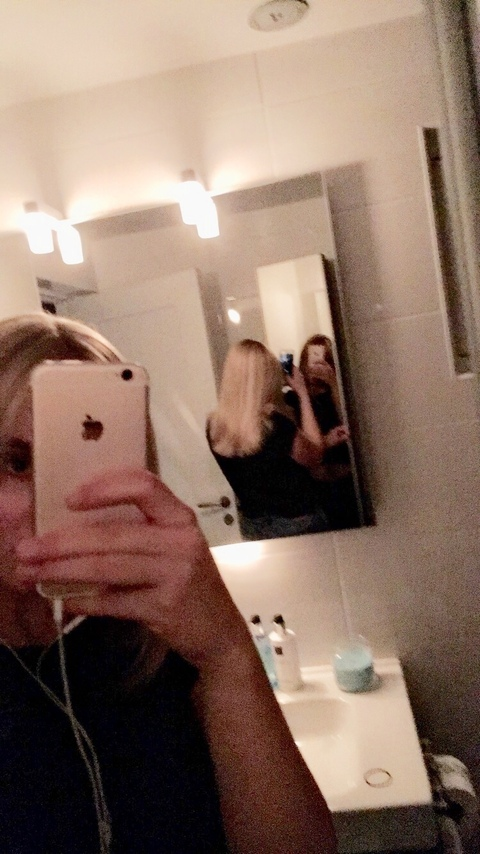 Leaked rebeccafromsweden header onlyfans leaked