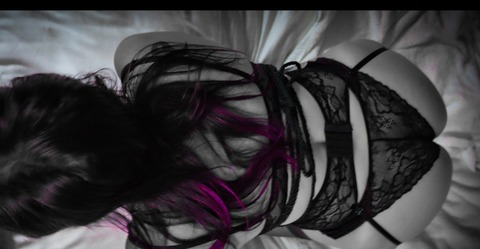 roxxxycmmings OnlyFans - Free Access to 32 Videos & 49 Photos Onlyfans Free Access