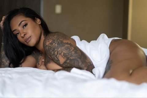 Leaked suckmebitch header onlyfans leaked