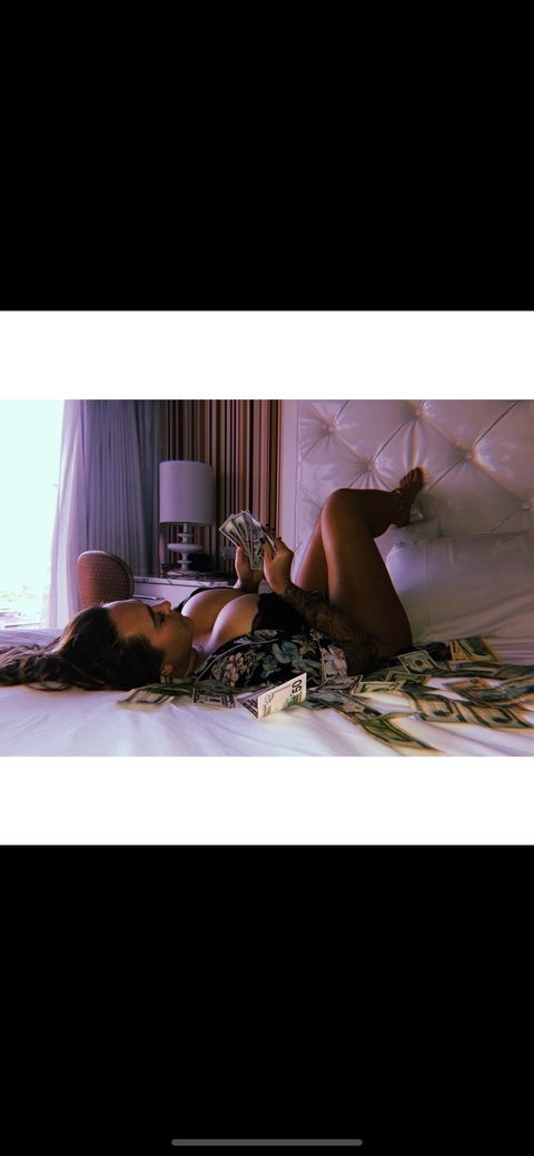 Leaked thebeautiful_disaster header onlyfans leaked