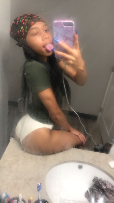 tinyygee74 OnlyFans - Free Access to 32 Videos & 49 Photos Onlyfans Free Access