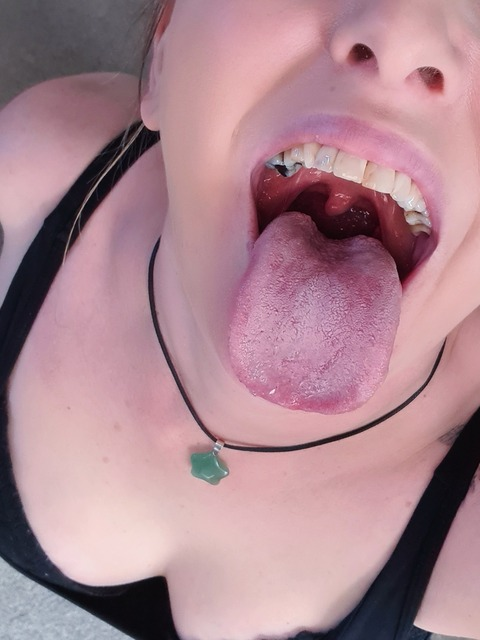 Leaked vorequeen header onlyfans leaked