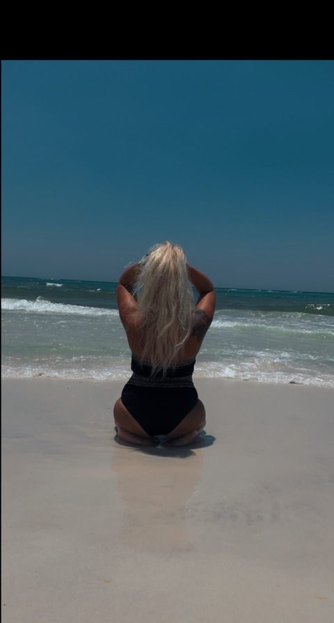 Leaked xoxocarissa28 header onlyfans leaked