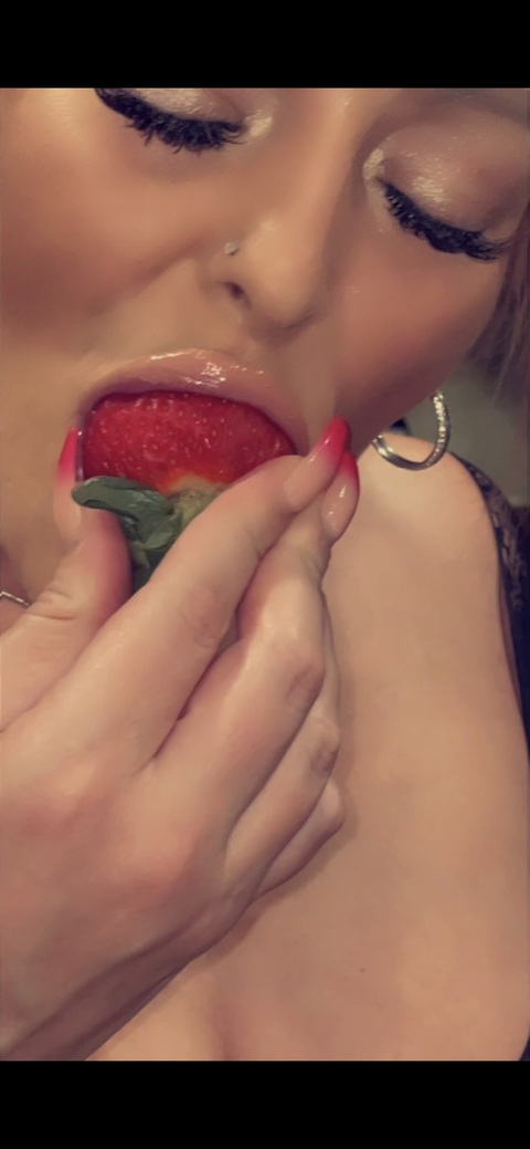 zoeyexoctic OnlyFans - Free Access to 122 Videos & 212 Photos Onlyfans Free Access