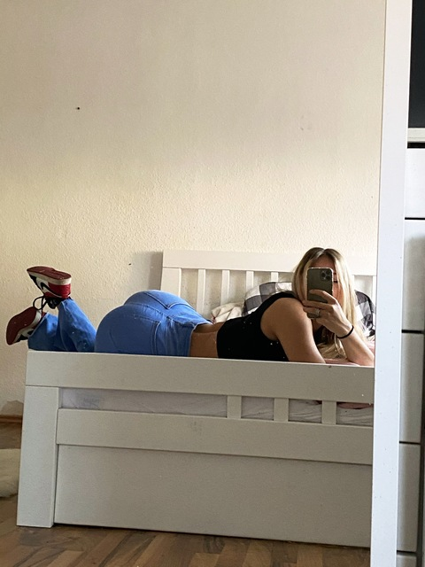 zoeywgr OnlyFans - Free Access to 83 Videos & 699 Photos Onlyfans Free Access